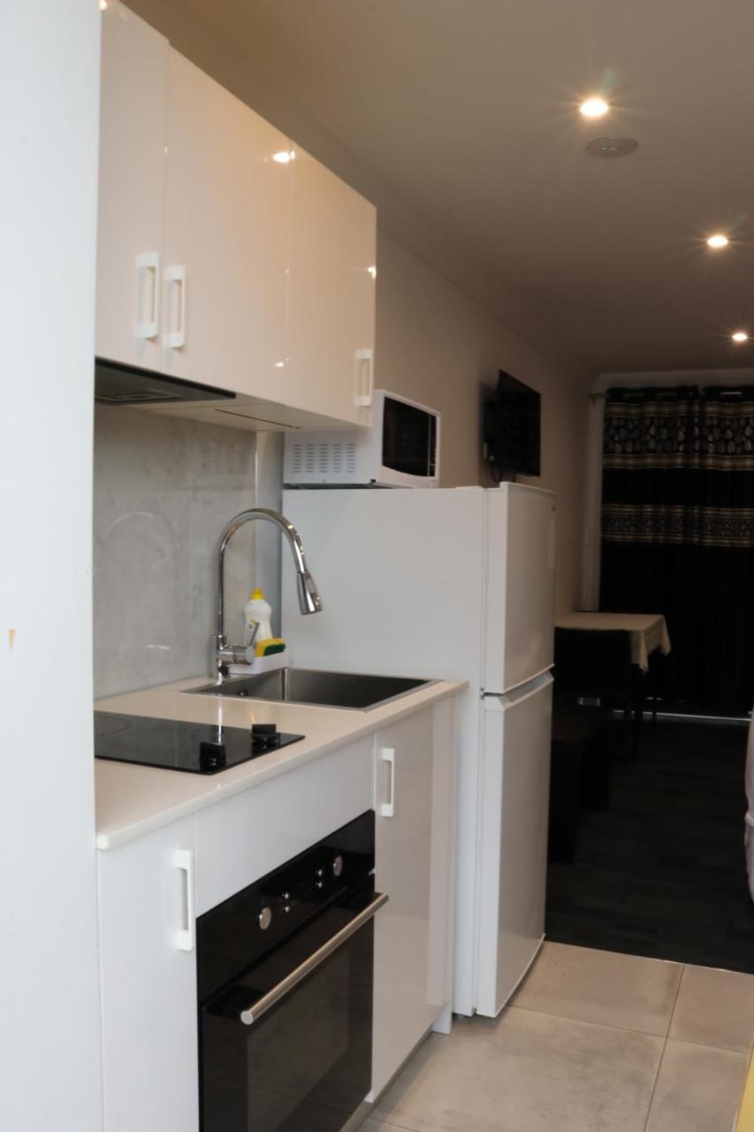 Krishna Motel - Newly Built In Papakura オークランド エクステリア 写真